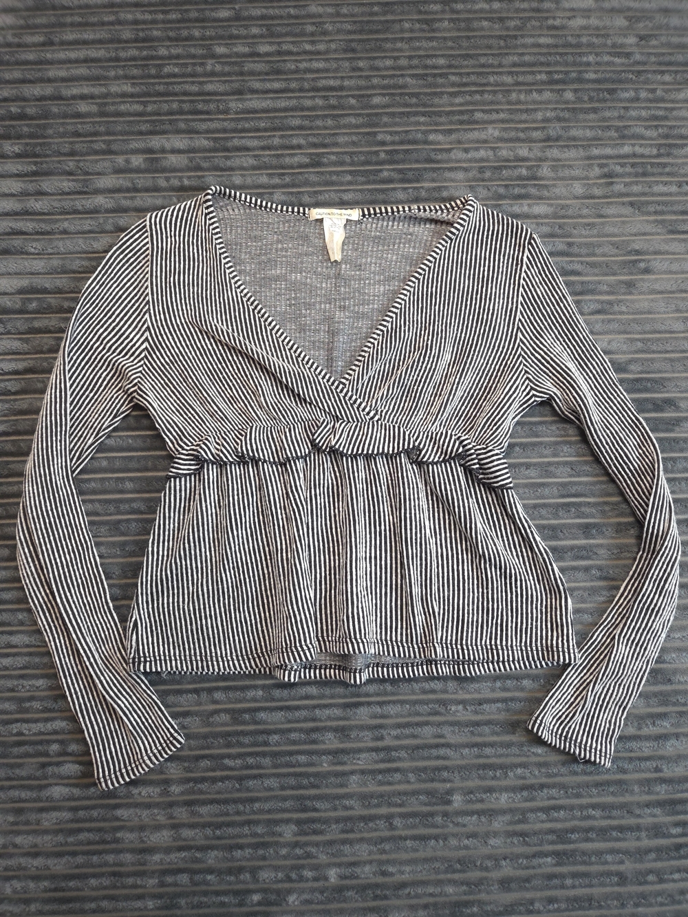 Vintage Y2K Caution To The Wind Black & White Striped Twist-Front Long Sleeve